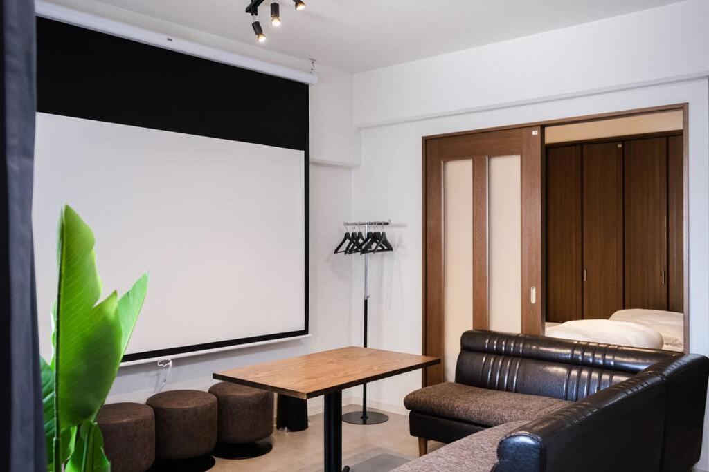 Tasoneurbanstayosaka なんば日本橋南不夜城702 Appartement Ōsaka